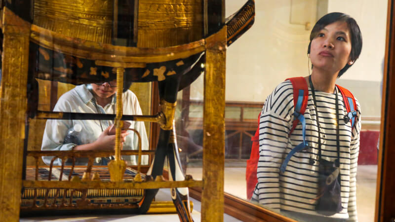tutankhamun ceremonial chair at the egyptian museum